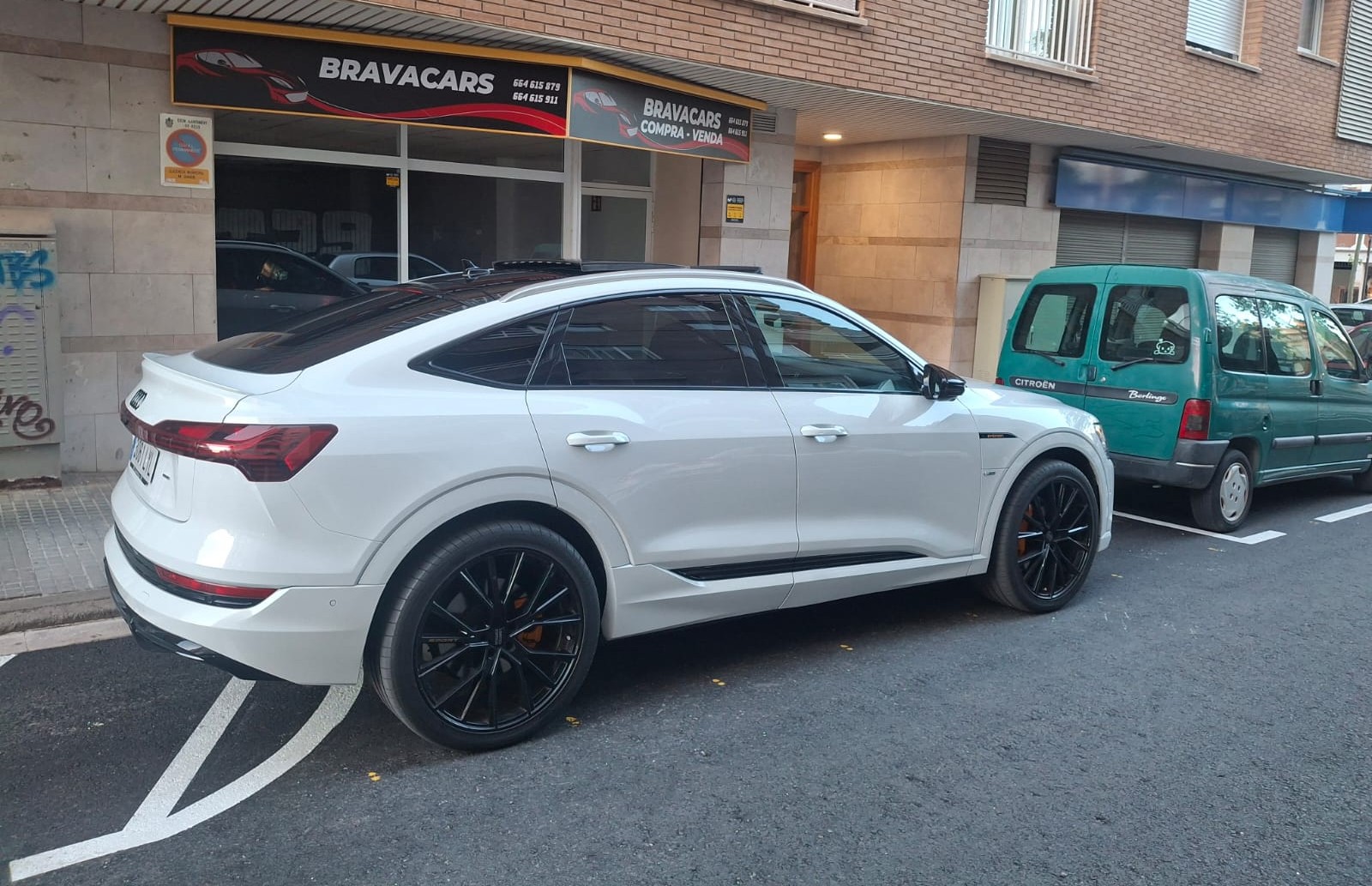 Audi Q3 S-line E-tron