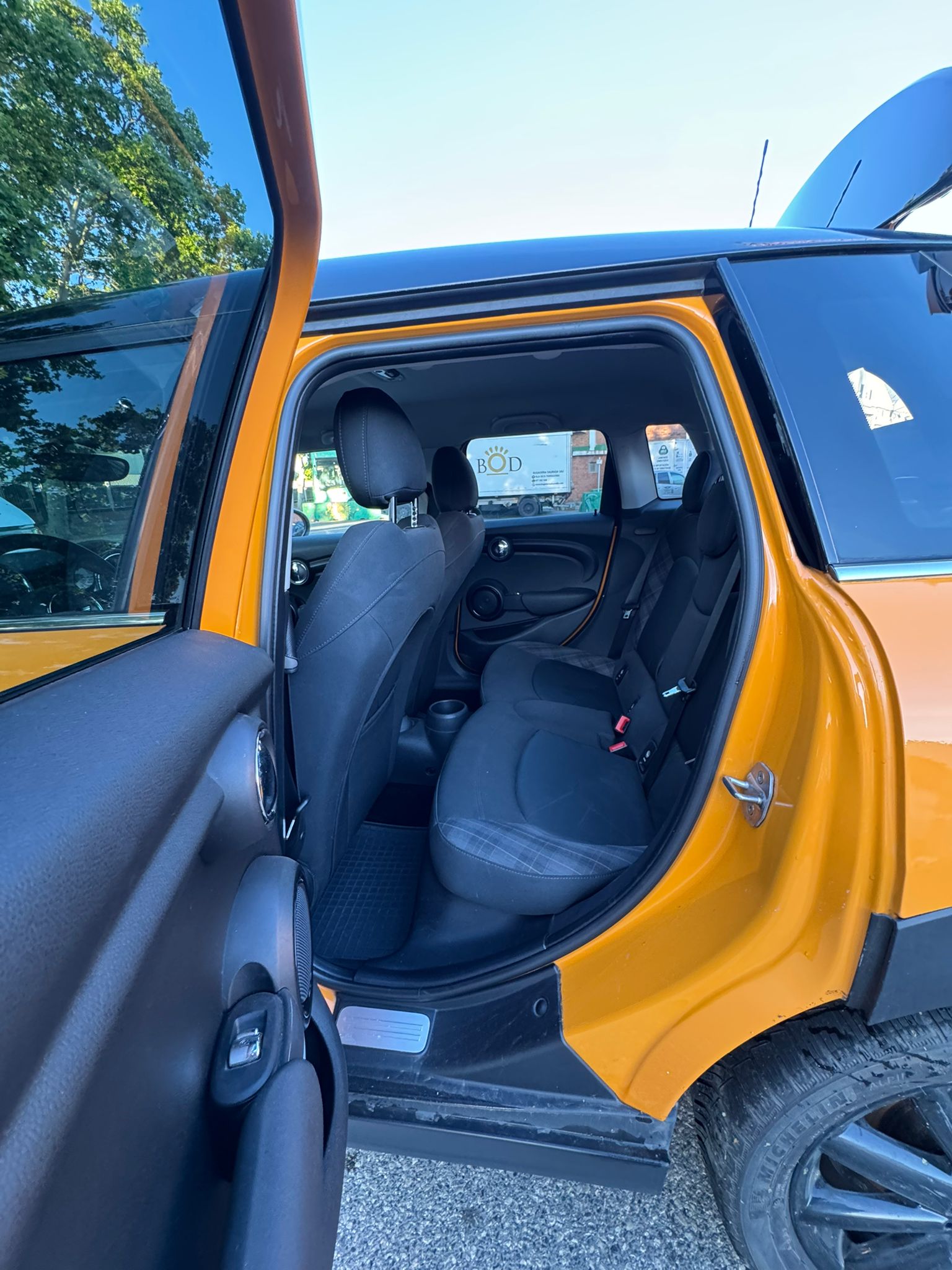 Mini vista 12